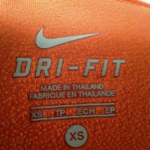 Nike Dri-Fit Womens XS Exercise/Running Teeshirt - Picture 11 of 13